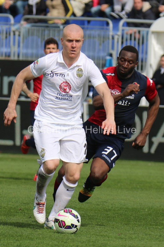 Cagliari_-_Hellas_Verona_1323.JPG