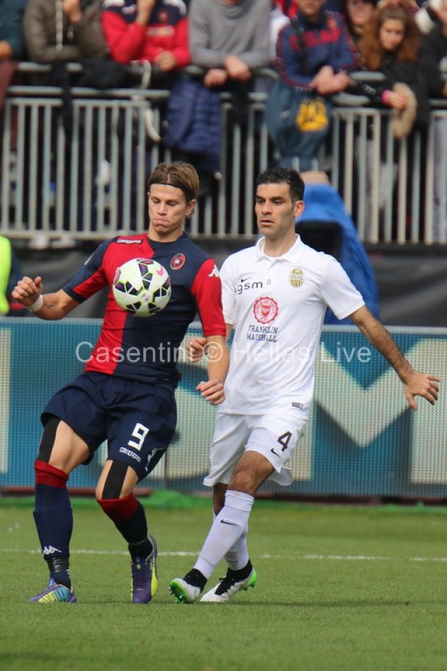 Cagliari_-_Hellas_Verona_1235.JPG