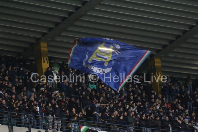 Hellas_Verona-_Napoli_2151.JPG